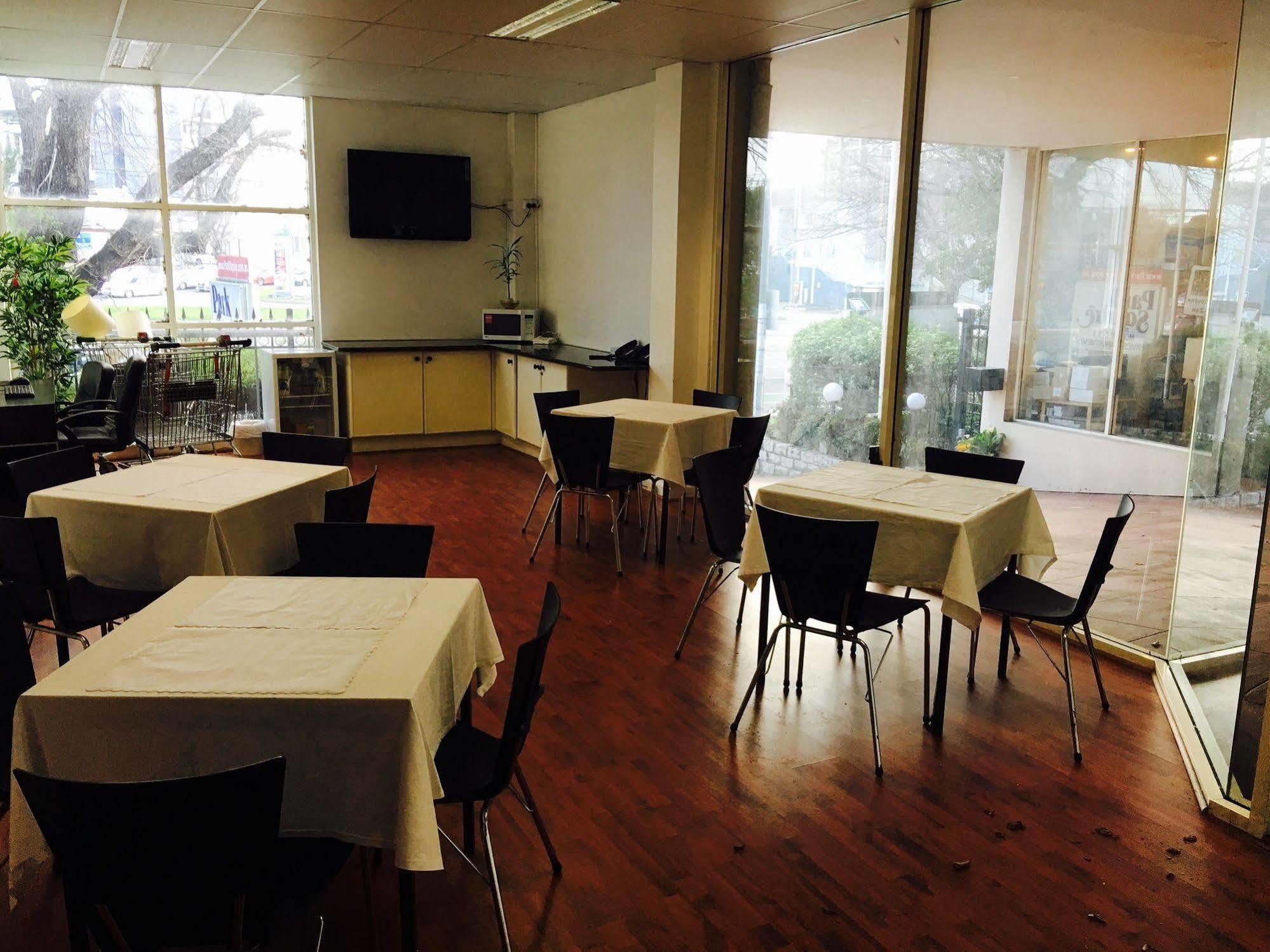Park Squire Motor Inn & Serviced Apartments Melbourne Bagian luar foto