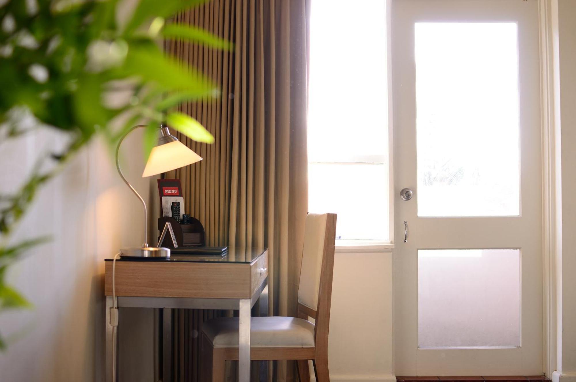 Park Squire Motor Inn & Serviced Apartments Melbourne Bagian luar foto