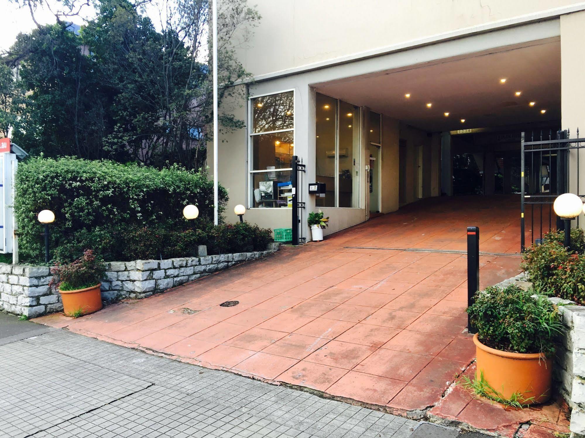 Park Squire Motor Inn & Serviced Apartments Melbourne Bagian luar foto
