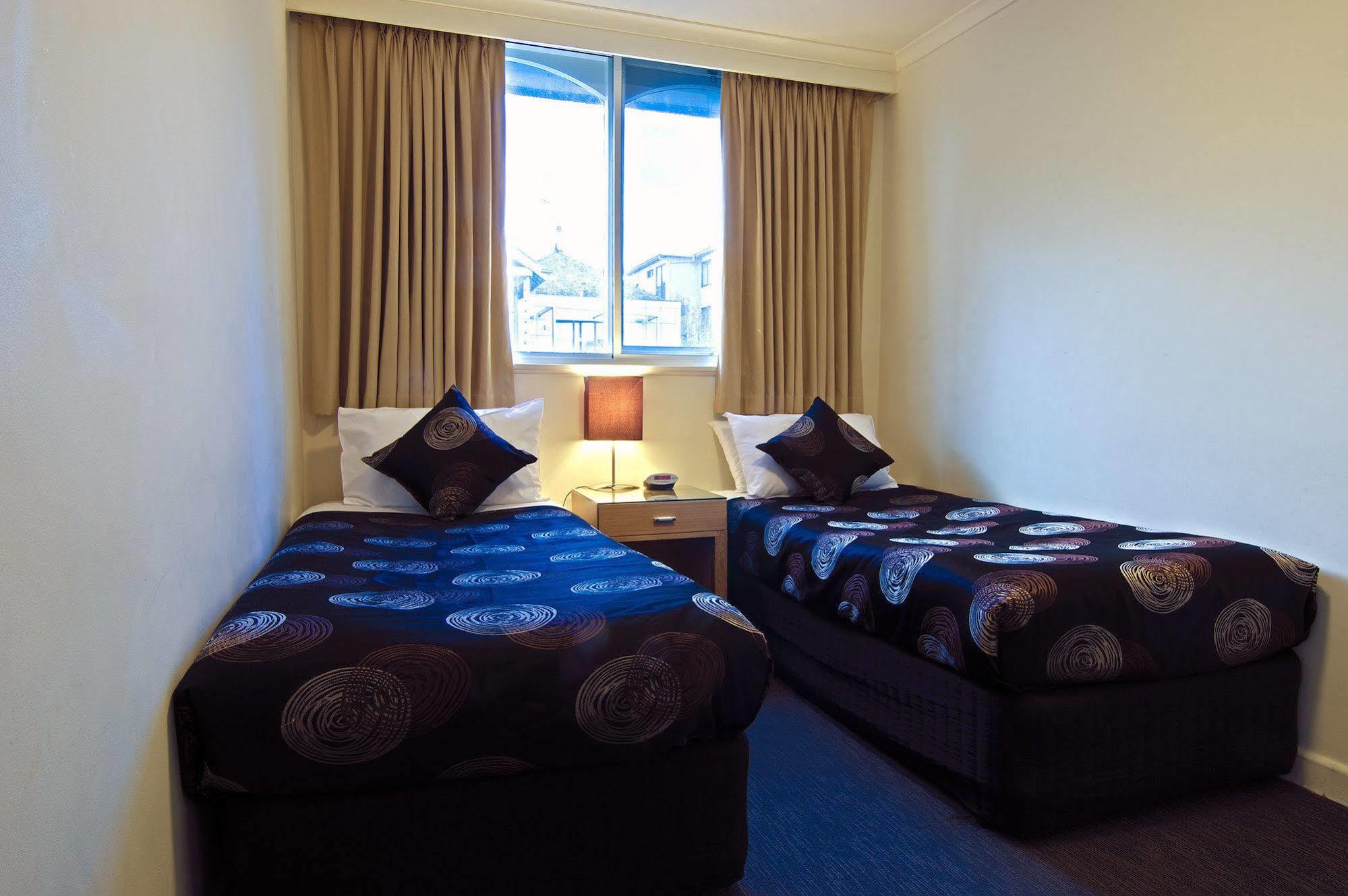 Park Squire Motor Inn & Serviced Apartments Melbourne Bagian luar foto