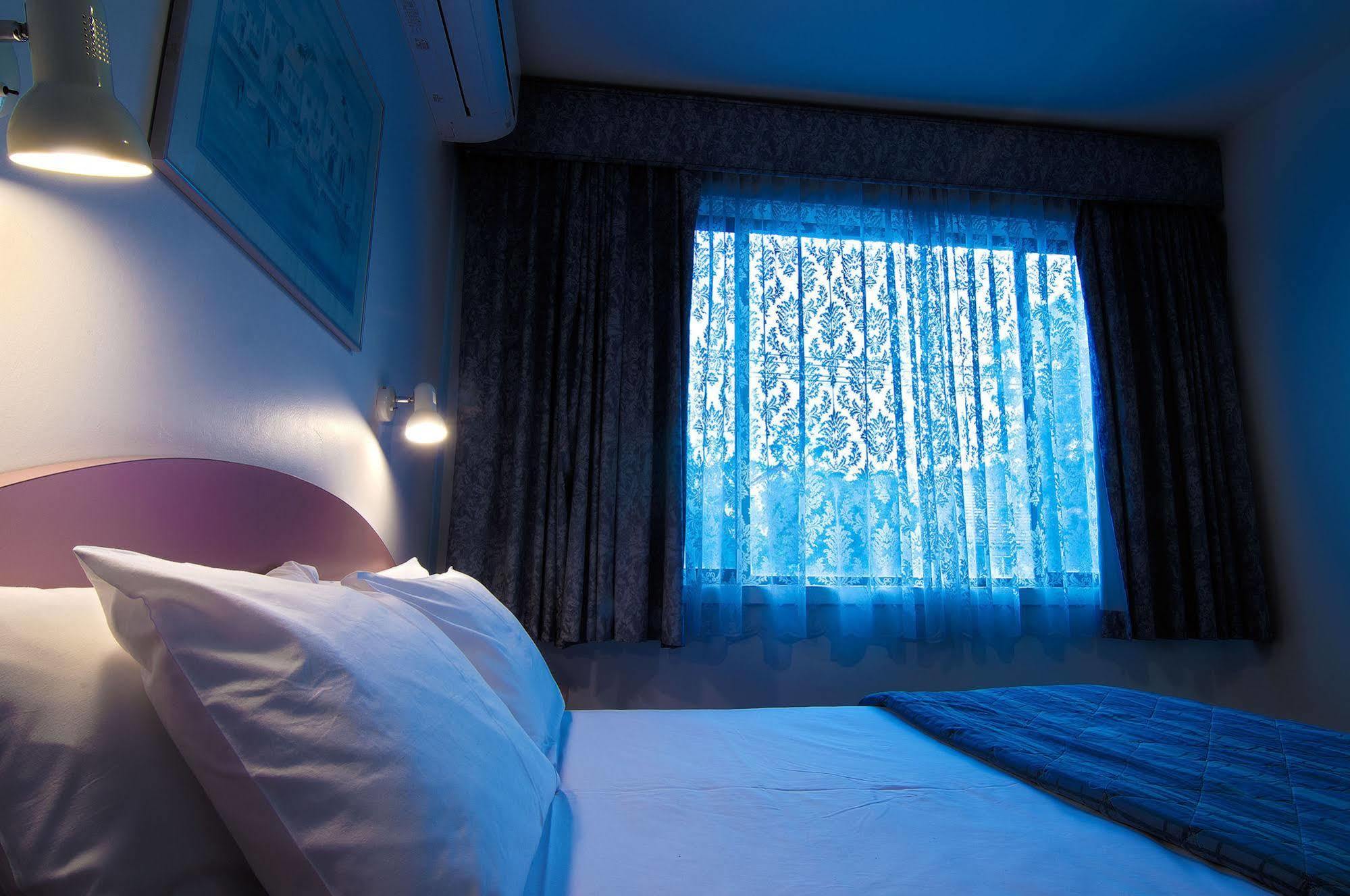 Park Squire Motor Inn & Serviced Apartments Melbourne Bagian luar foto